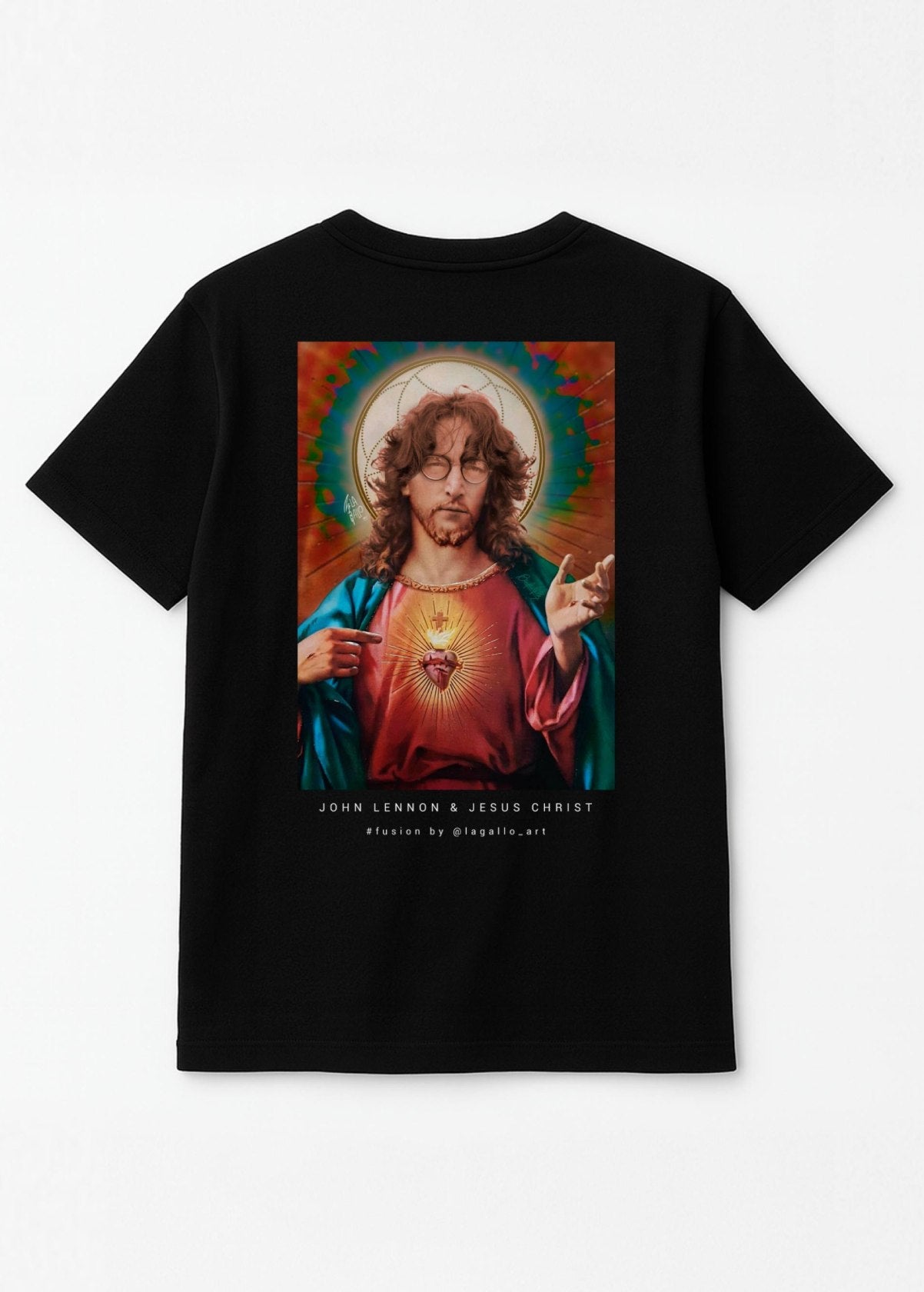 Espalda camiseta John Jesus negra con logo LA GALLO ART – diseño de Carolina Gallo