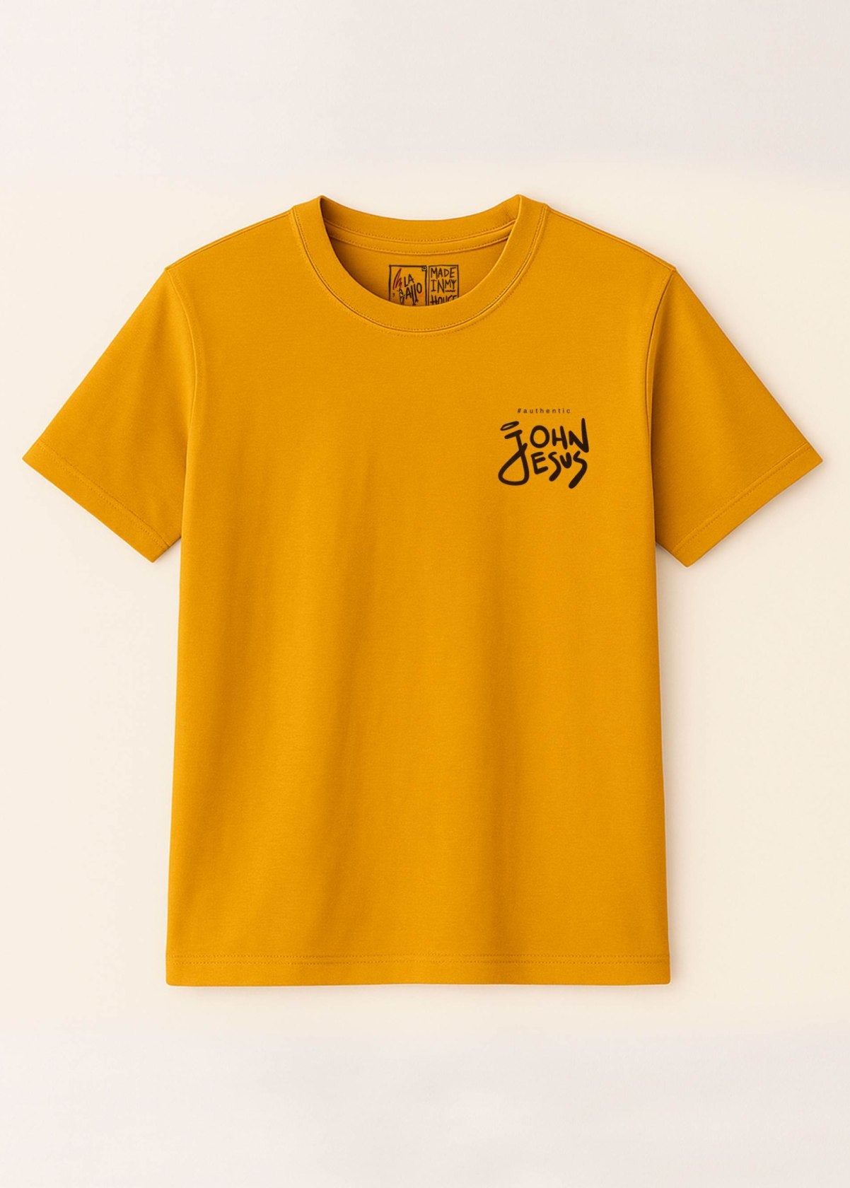 Camiseta orgánica unisex John Jesus color ocre – diseño original LA GALLO ART