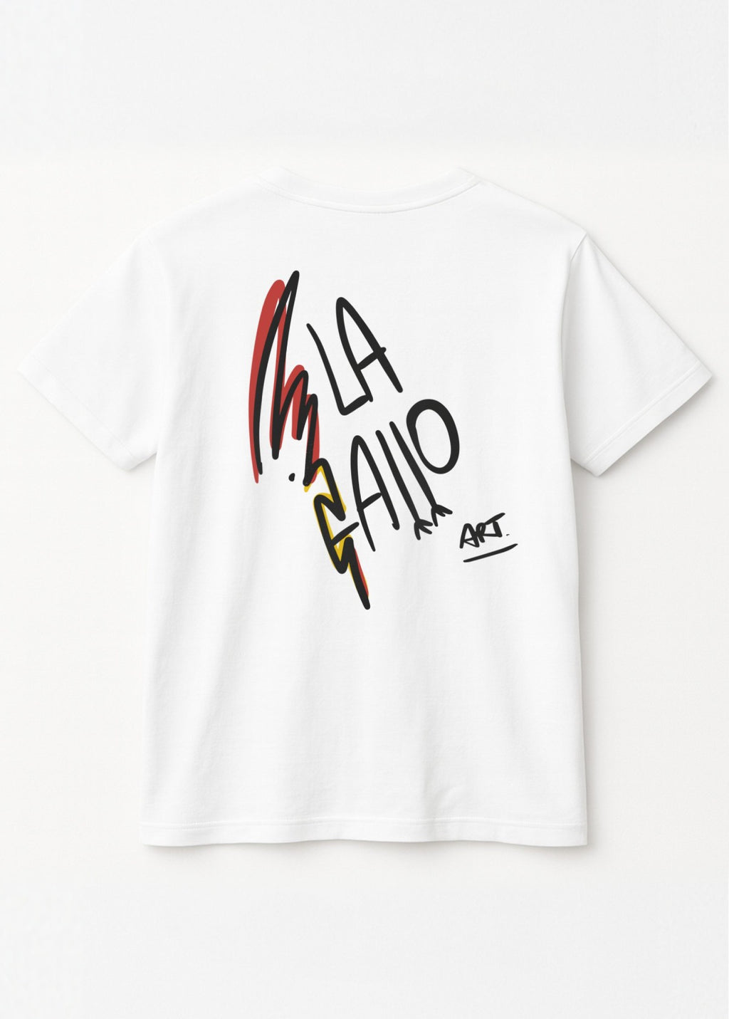 Camiseta unisex “La Gallo Art” blanca, vista de espalda. Logo artístico original de Carolina Gallo impreso en algodón orgánico.